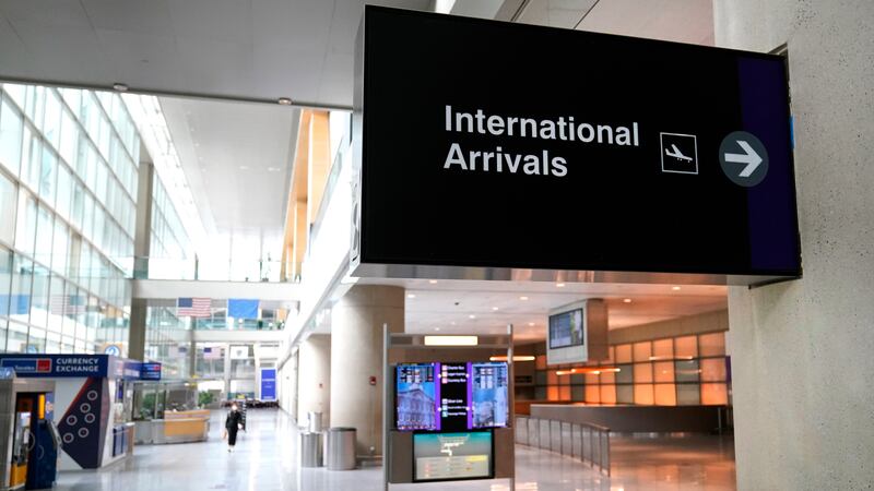 La zona de llegadas internacionales del Aeropuerto Internacional Logan en Boston el 29 de...