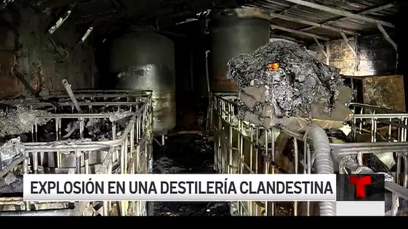 Incendio en montañas de Carolina del Norte tras explosión en destilería clandestina. ...